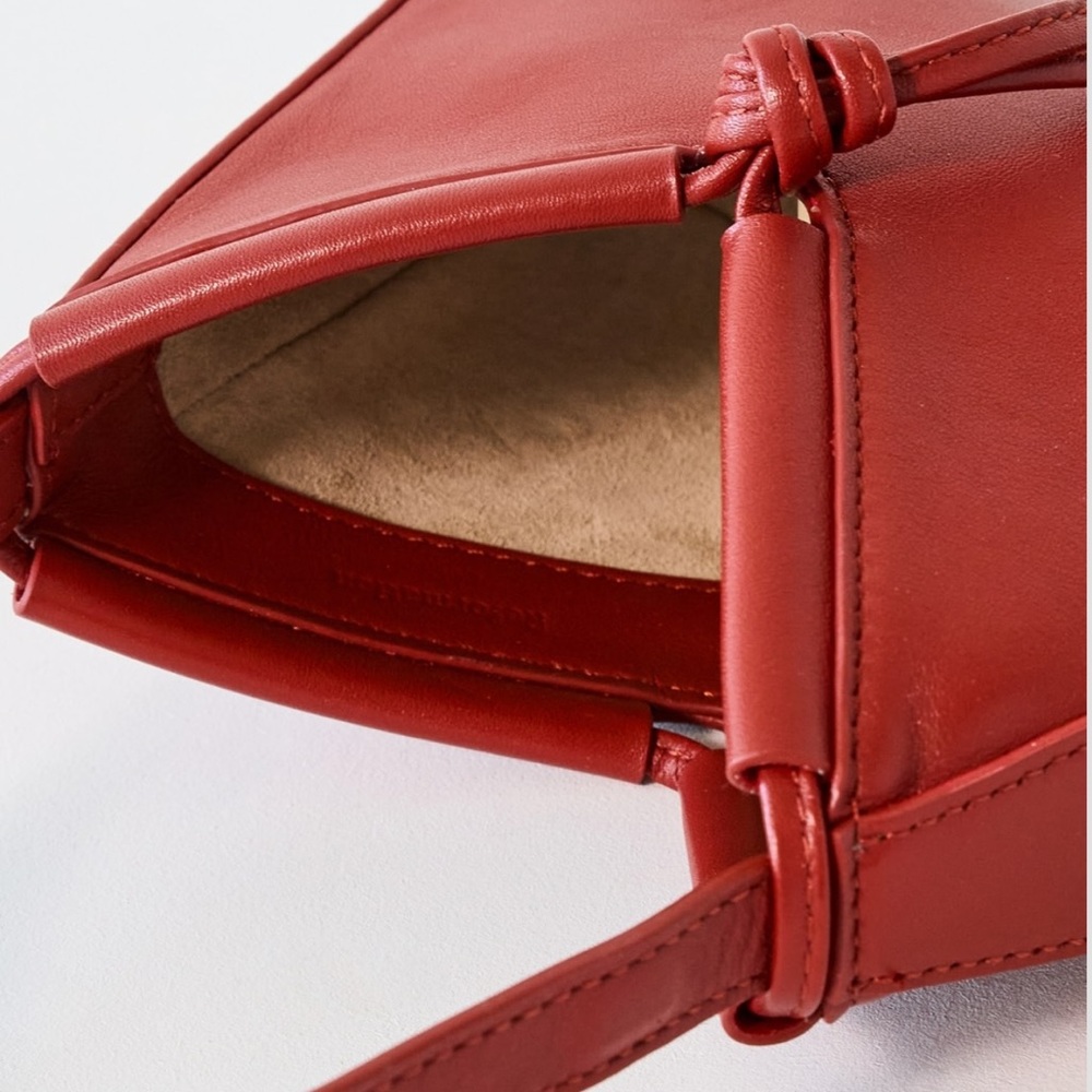 NWOT Reformation Mini Chiara Shoulder Bag *Sold out everywhere* - Picture 5 of 8